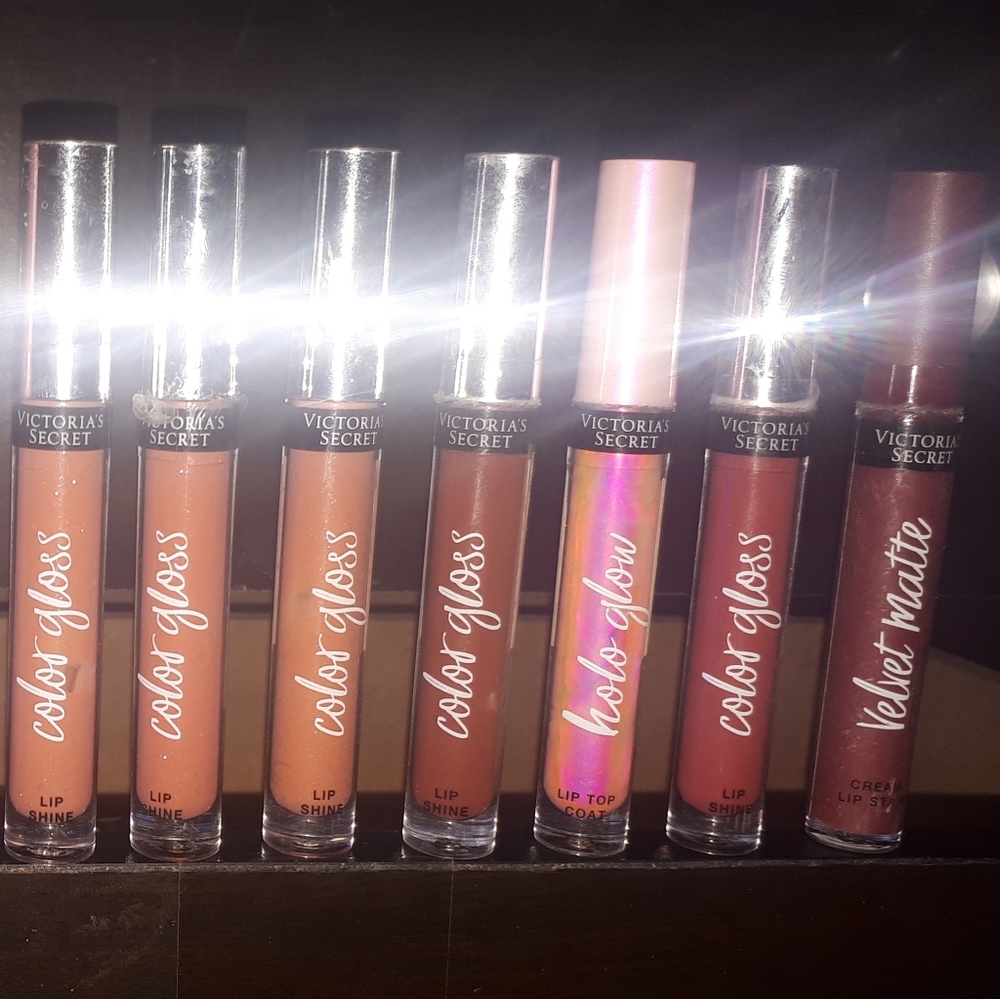Hi I have Victoria secret lipgloss